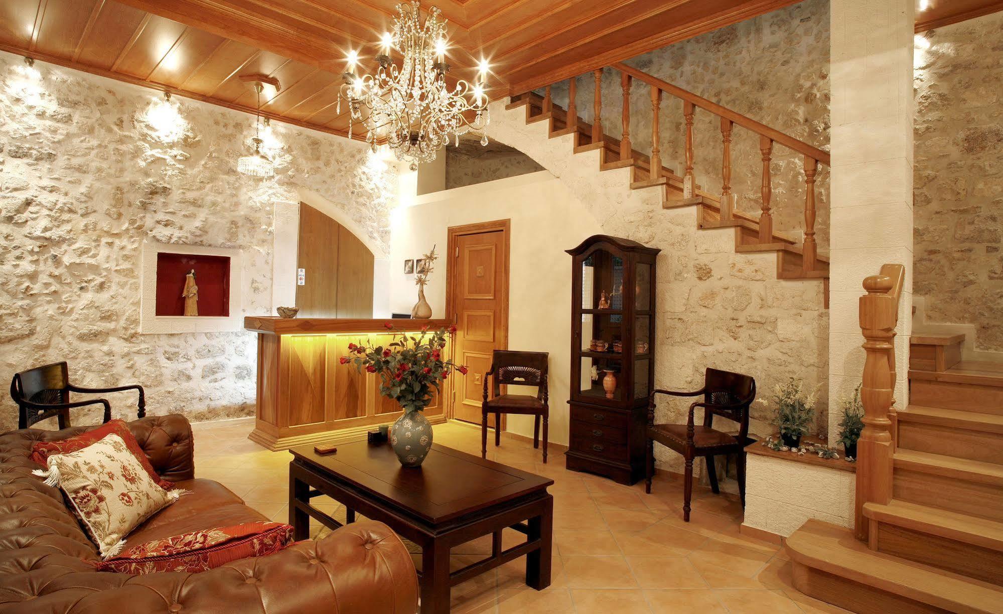 Leo Hotel Rethymno  Exterior photo